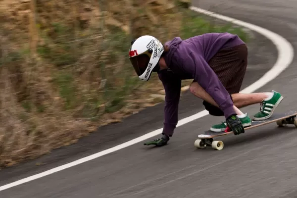 Qué es el longboard y dónde se práctica en Tucumán