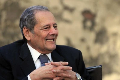 España distingue a un jurista cordobés con lazos tucumanos