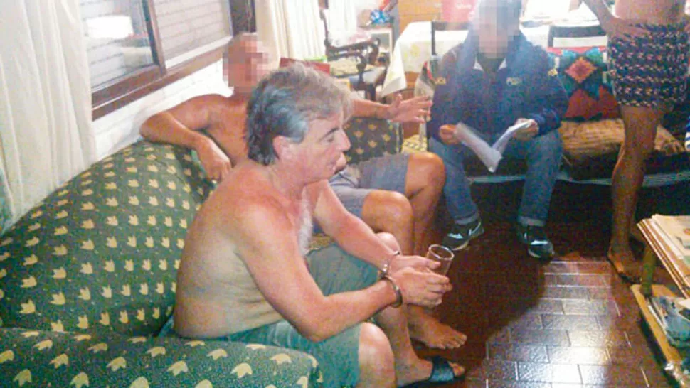 ESPOSADO. Ruiz fue detenido en una casa de la provincia de Buenos Aires. FOTOS DE DIARIOPANORAMA.COM