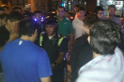 Clientes atraparon y agredieron a dos ladrones en la Chacapiedras