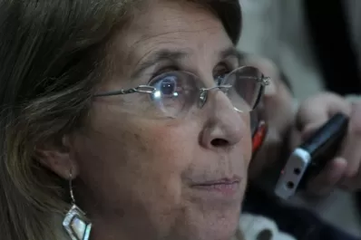 Denuncian que la UNT debe obras y que las desconoce