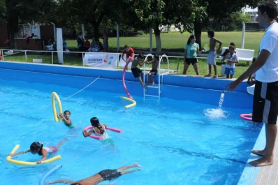 De 125 piletas públicas que hay en Tucumán, sólo 50 fueron habilitadas