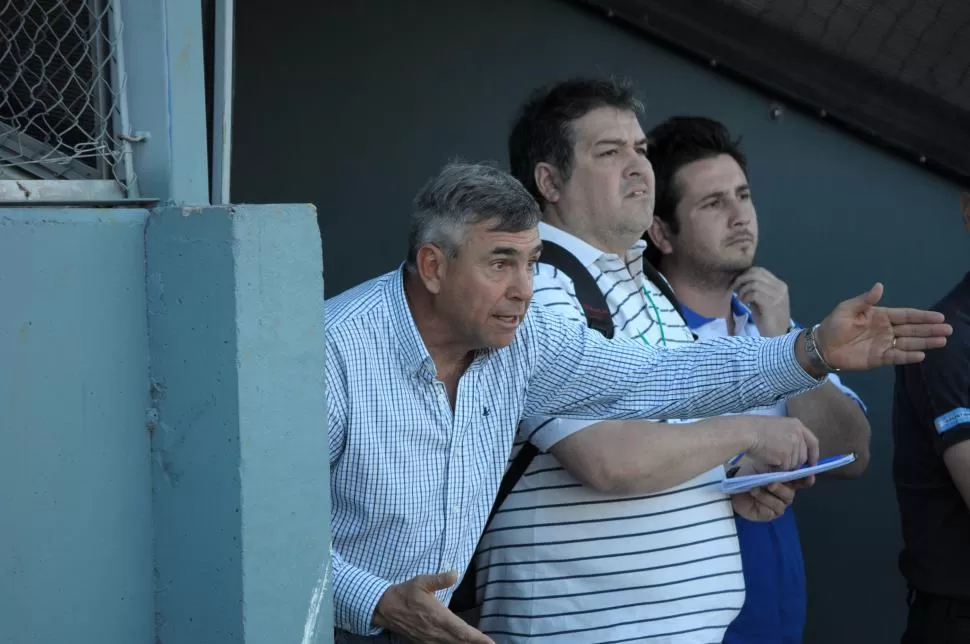 FELIZ. “Venir a trabajar a Tucumán es el sueño de todo profesional. Es una provincia que respira fútbol”, dijo Tempesta (izq.). foto gentileza del diario república de san luis