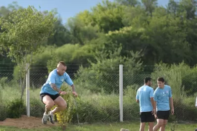El Atlético asumen el dolor de no haber ascendido aunque lo sobrellevan