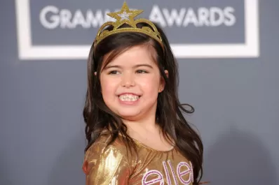 El videoclip de rap de una niña de 11 años causa furor en YouTube