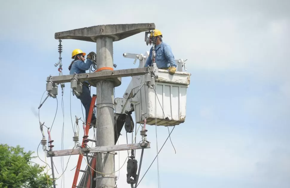 PARTIDA. El 16% del crecimiento del gasto público se explica por las subvenciones a los servicios públicos de energía eléctrica, de gas y de transporte. la gaceta / foto de OSVALDO RIPOLL(archivo)