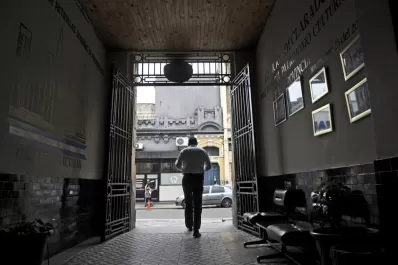 Dos asaltantes huyeron del calabozo de la Guardia Urbana