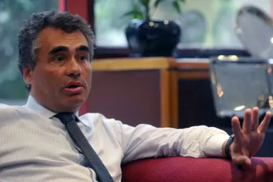 Es absolutamente falso que haya restricciones de importaciones