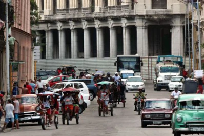 Estados Unidos relaja el embargo comercial a Cuba, a partir de mañana