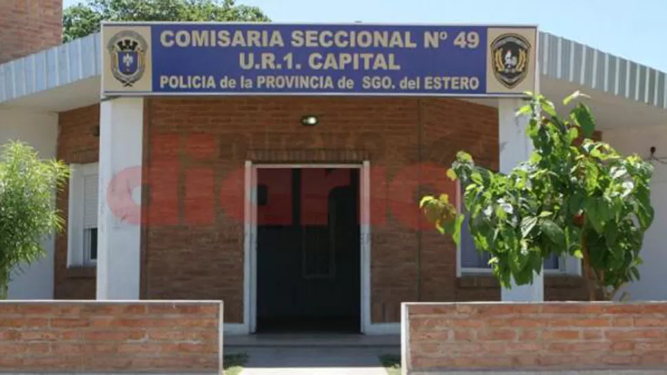 A PERICIAS. Mientras espera a declarar ante la Justicia, el detenido está en una celda en la comisaría 49. FOTO DE NUEVODIARIOWEB.COM
