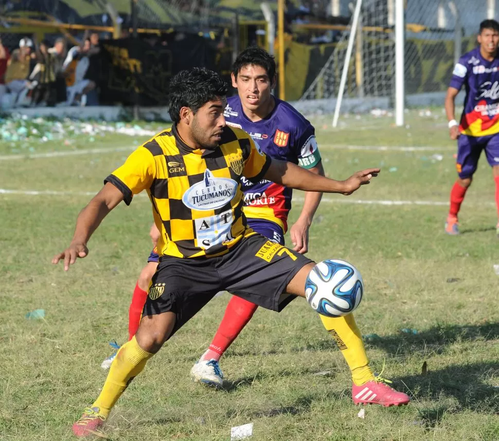 TALENTO. Juan Lubo es la manija de un sólido Social Lastenia. LA GACETA / FOTO DE HÉCTOR PERALTA (ARCHIVO)