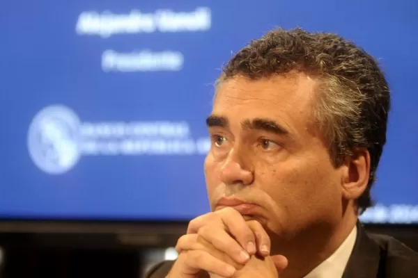 Vanoli descartó una devaluación del peso en 2015