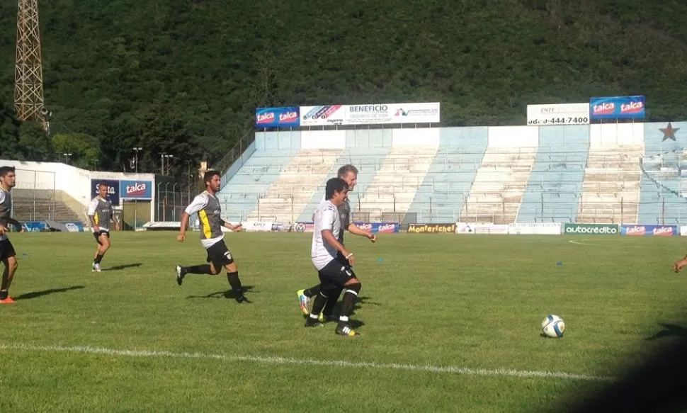 Arsenal le ganó 1 a 0 a Atlético en el amistoso de pretemporada