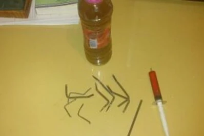 Gomero quedó preso por tirar clavos para atraer clientes