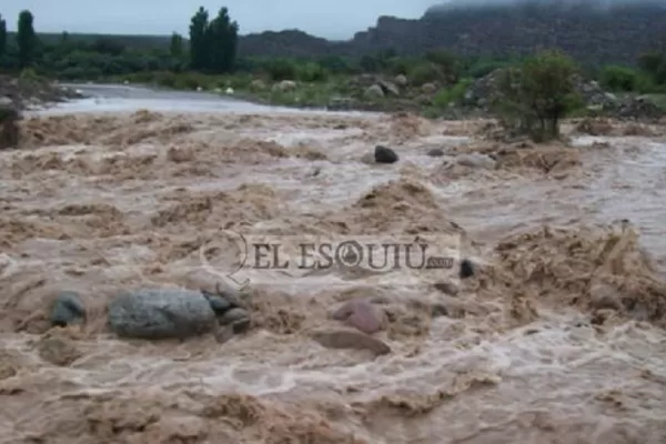 Rescataron a tres pescadores en Catamarca