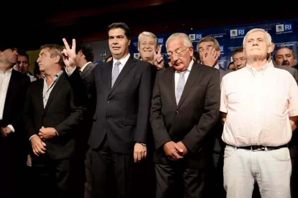 Dirigentes del PJ nacional brindan un contundente respaldo a Cristina