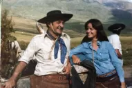 María y su hogar con techo de paja