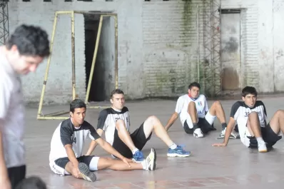 Galván quiere “pegar” primero