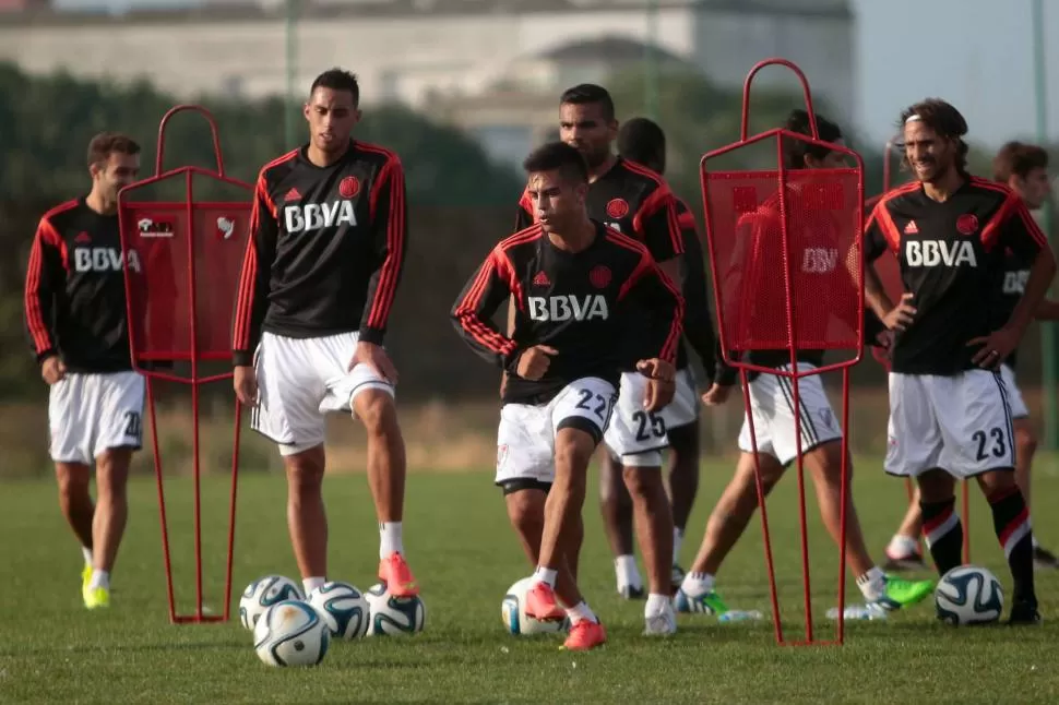 LA JOYITA. Gonzalo Martínez (22), por el que River pagó 40 millones de pesos, tiene chances de debutar hoy ante Boca. fotos télam