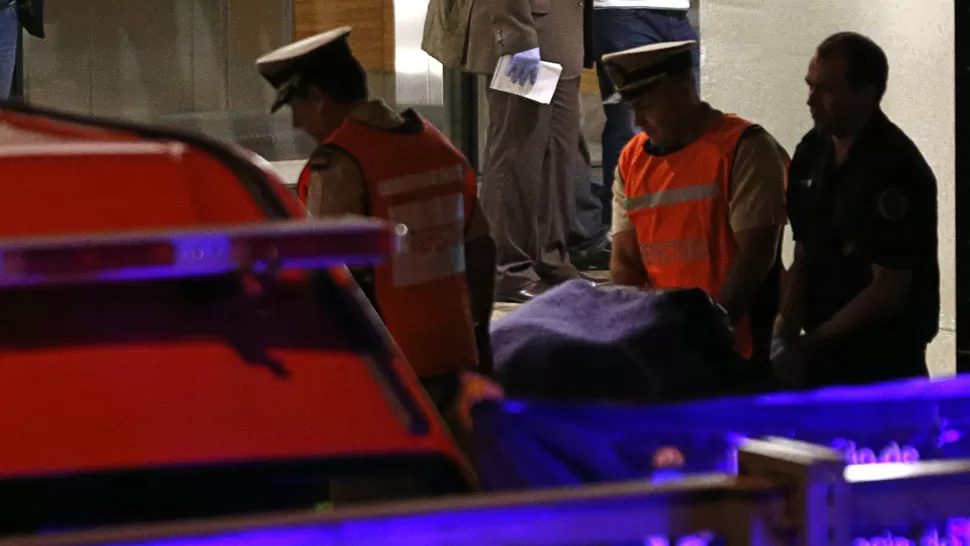 INVESTIGACIÓN. La fiscal Fein consideró que el disparo que revibió Nisman fue a quemarropa. DYN