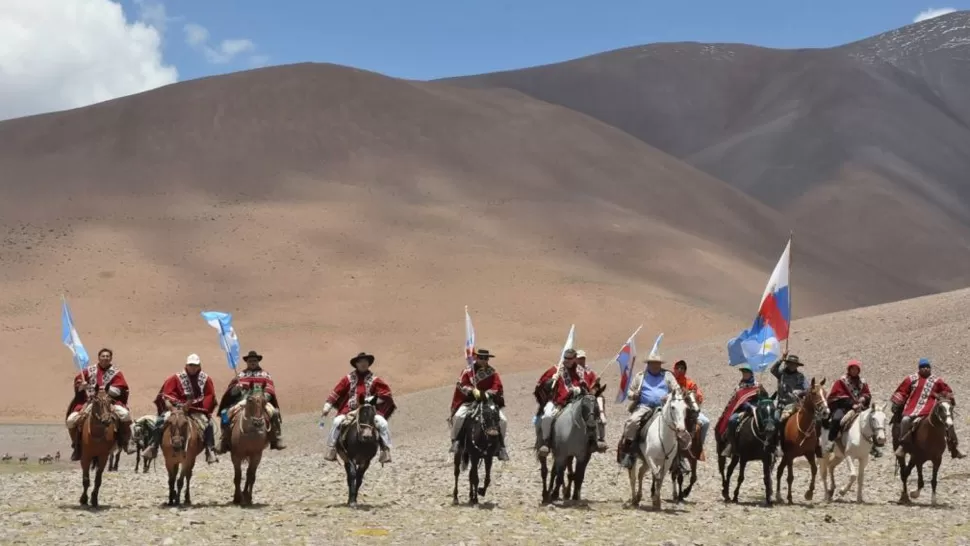 POR LOS ANDES. Se reedita la VI Expedición Auxiliadora Zelada-Dávila. ELINDEPENDIENTE.COM.AR