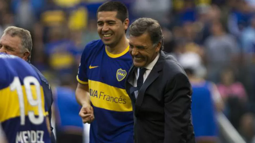 JUNTOS EN BOCA. No sé si lo tuve en su mejor etapa, pero para mí, como entrenador, fue muy importante porque rindió de manera brillante, admitió Miguel Angel Russo, quien fue entrenador de Riquelme en Boca , en 2007, cuando mostró un rendimiento extraordinario para la conquista de la Copa Libertadores.