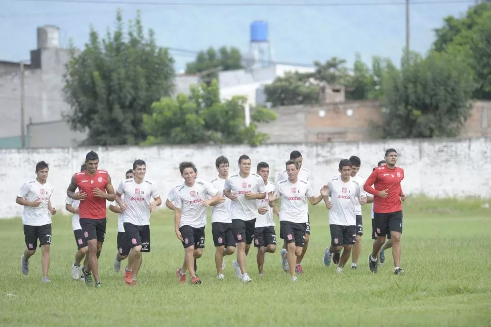 SOBRAN GANAS. El plantel cumplió su primer día de trabajo con el nuevo DT. la gaceta / foto de franco vera