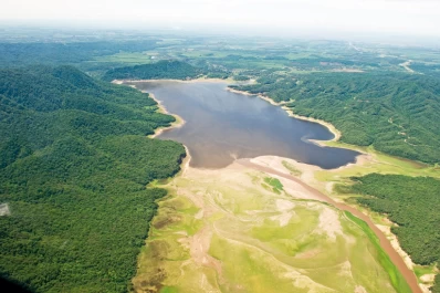 A pesar del paisaje desolador en el dique, aseguran que el agua potable está garantizada