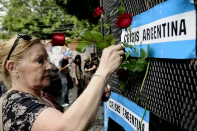 Silbaron e insultaron a Gils Carbó cuando ingresó al velorio de Nisman