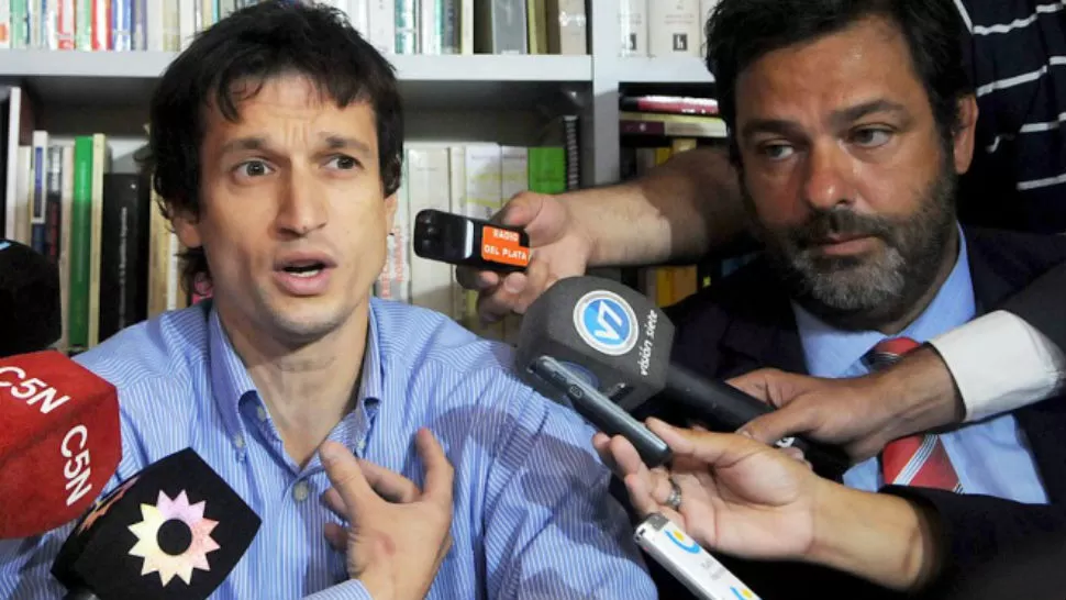 DIEGO LAGOMARSINO, JUNTO A SU ABOGADO / TÉLAM