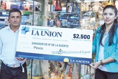 Compraron artículos en La Unión y canjearon su premio en Catillo