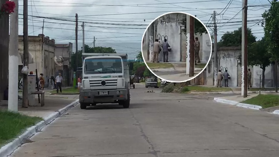 EN ACCION. La cuadrilla estacionó el vehículo y escribió el nombre del intendente en la esquina de Castelli y España. FOTOS TOMADAS DE TWITTER.COM/GONZALEZJAVIERE