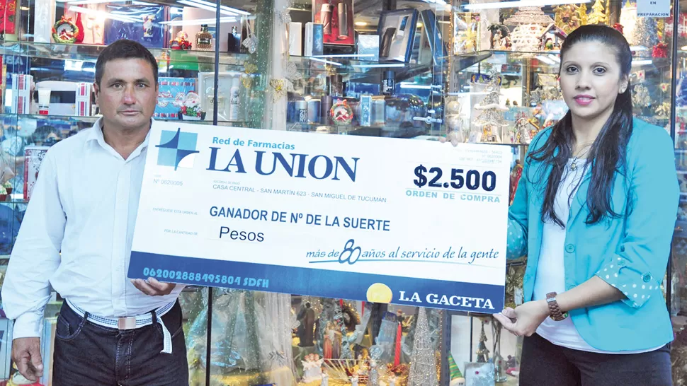 Compraron artículos en La Unión y canjearon su premio en Catillo