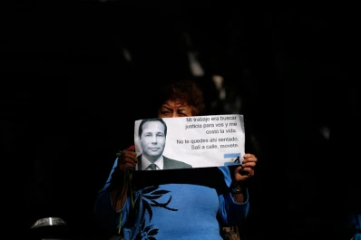 Aguardan pericias y filmaciones, mientras las dudas aumentan