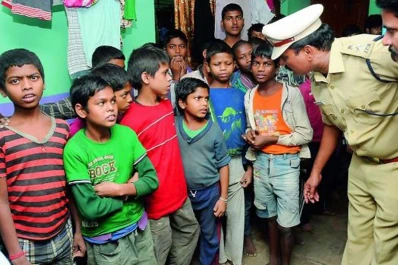 Rescatan a cientos de niños esclavos en la India