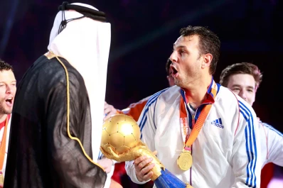 Francia le puso un freno a Qatar y gritó campeón