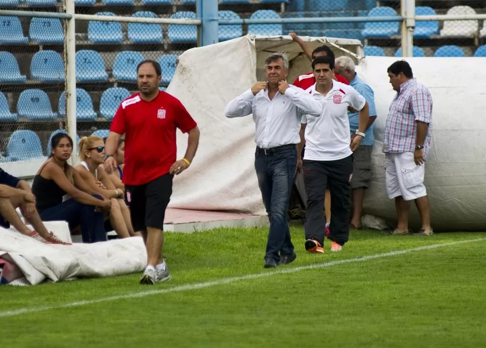 DUDAS. Aunque Tempesta espera que esta semana lleguen los refuerzos que pretende, no cree que sea conveniente hacerlos jugar en la revancha en La Ciudadela. LA GACETA / FOTO DE jorge olmos sgrosso