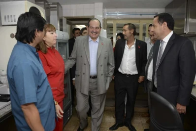 Cada municipio deberá negociar su deuda con el PE