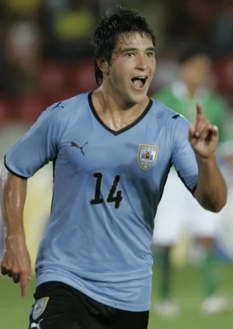 DE SELECCIÓN. El uruguayo Lodeiro será el enganche de Boca. FOTO DE josicoyelfutbol.zaragozame.com