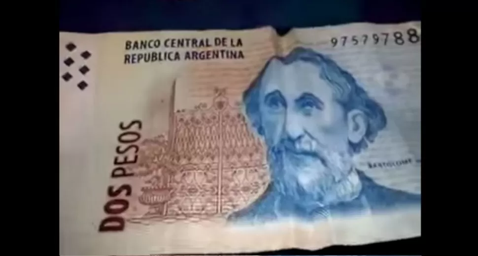 Próceres felices y enojados, el video que es furor en las redes sociales