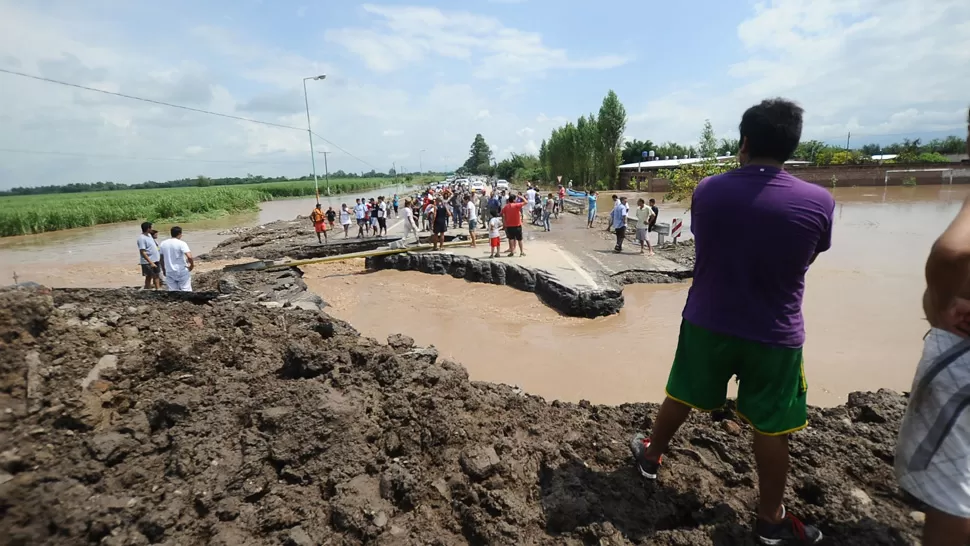 La rotura de la ruta 38 obligó a desviar el tránsito hacia el sur de la provincia