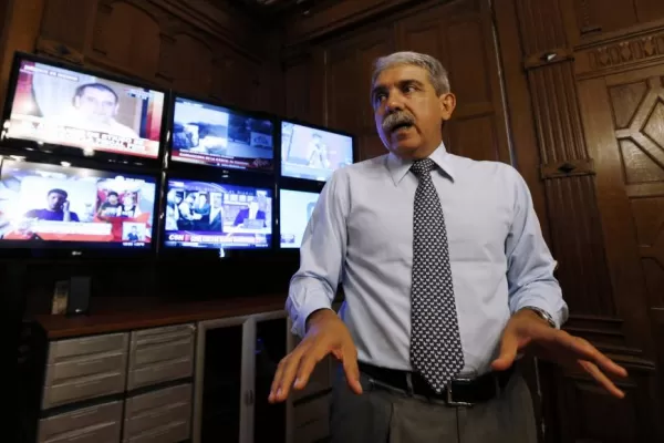 “A la oposición no se le cae ni una idea”