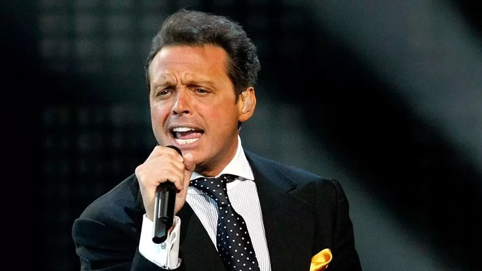 Denuncian a Luis Miguel de suspender un show por una noche de droga y alcohol