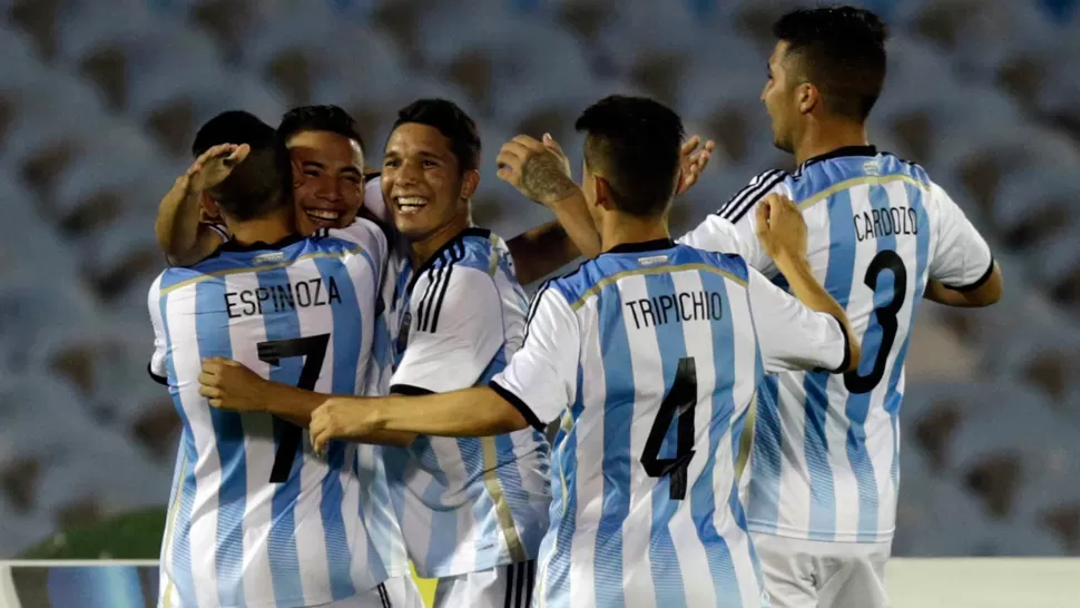 POR TODO. Los juveniles que dirige Humberto Grondona buscará el título mundial ganado por última vez hace ocho años. ARCHIVO