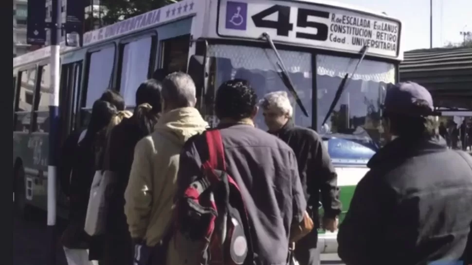 TIEMPO MUERTO. ¿En qué aprovechamos las esperas los argentinos? CAPTURA DE VIDEO