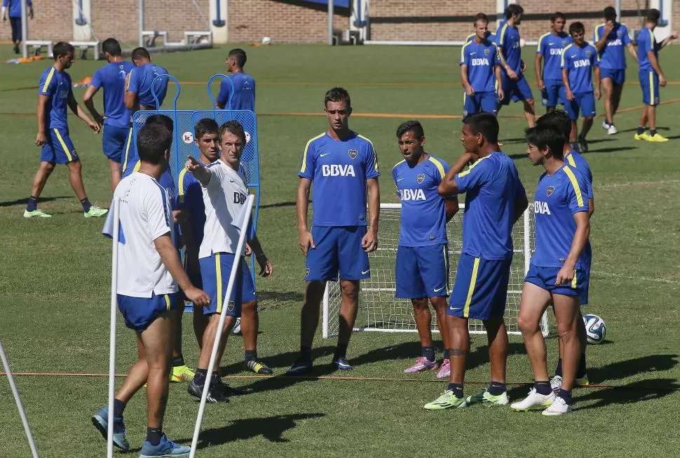 PROMESA. El “Vasco” quiere sacarle el jugo a cada integrante del plantel. télam