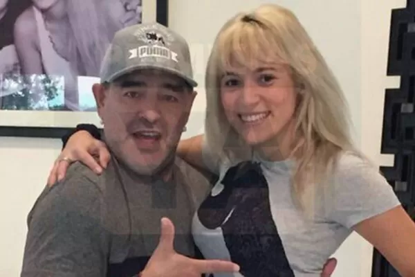 Maradona se retocó la cara y se mostró rejuvenecido