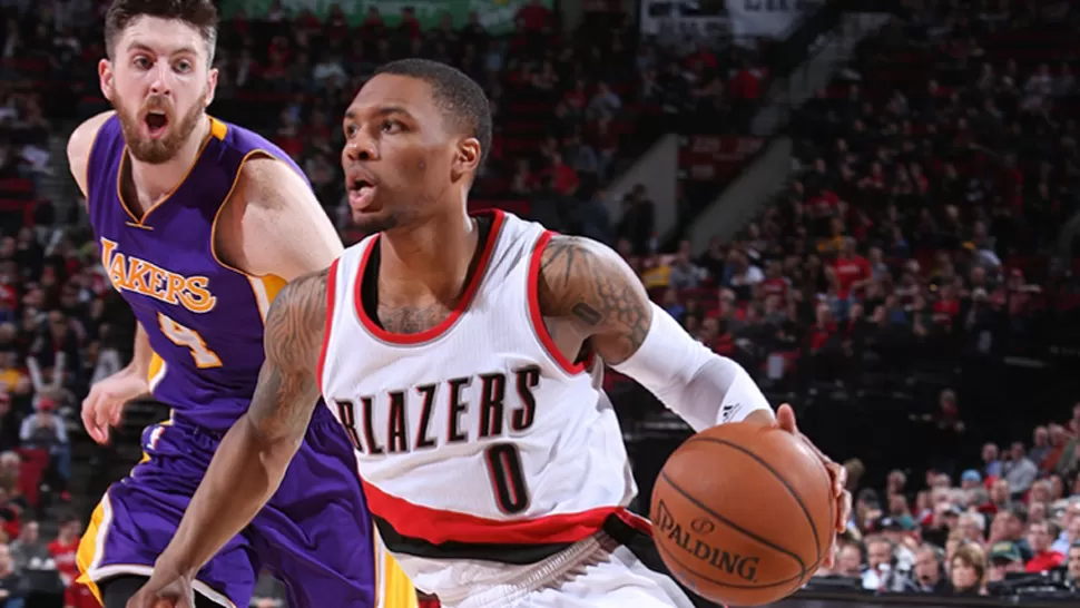 EN LA LONA. Lakers no levanta cabeza y anoche sufrió a Lillard, que anotó 15 puntos. FOTO TOMADA DE NBA.COM/BLAZERS