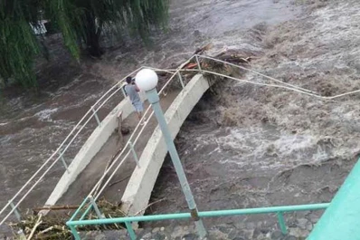 Hallan muerta a una niña y a un hombre por el temporal en Córdoba