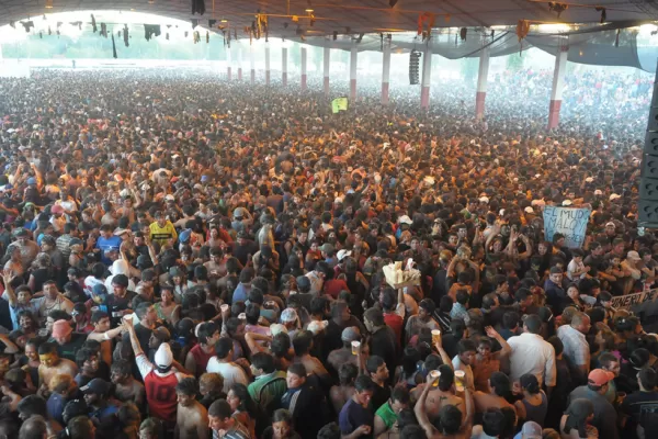 Cómo funcionan los servicios y el comercio durante el feriado de Carnaval